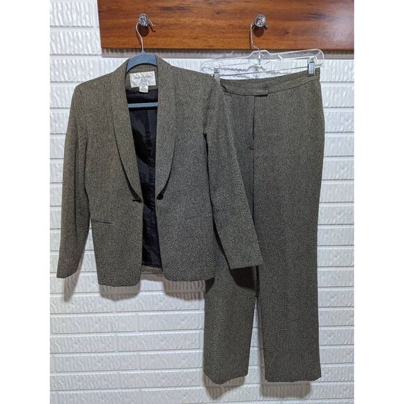 Jones New York Women's Black and Cream Single Breasted Polyester Pant Suit Sz 2P - Picture 1 of 7